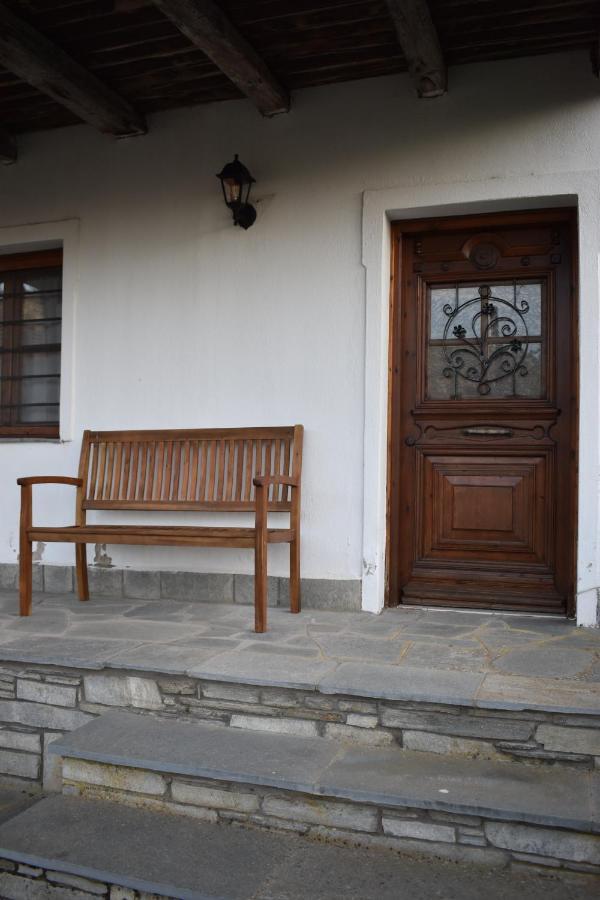Lila'S Guest House Mikros Prinos Exterior photo